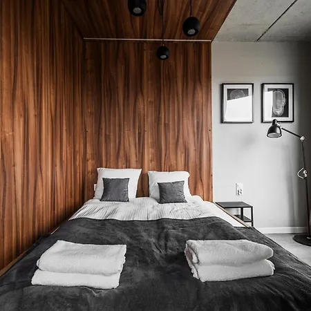 Rentplanet - Legnicka * Breslavia